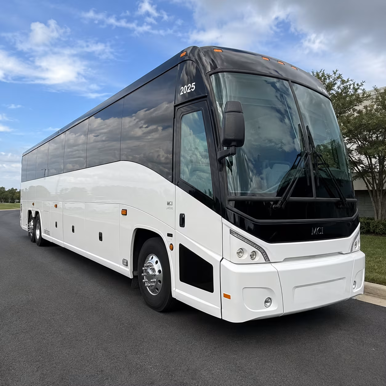 conference and convention shuttle buses at the san jose mcenery convention center